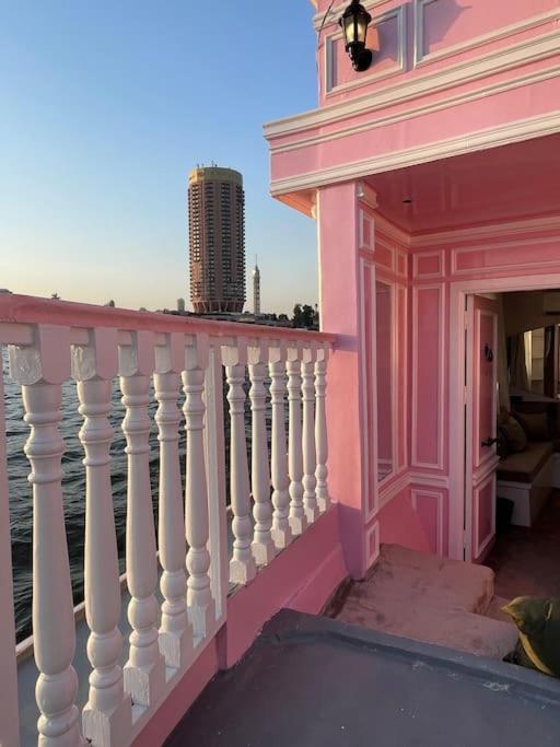 La Maison Rosee Bateau